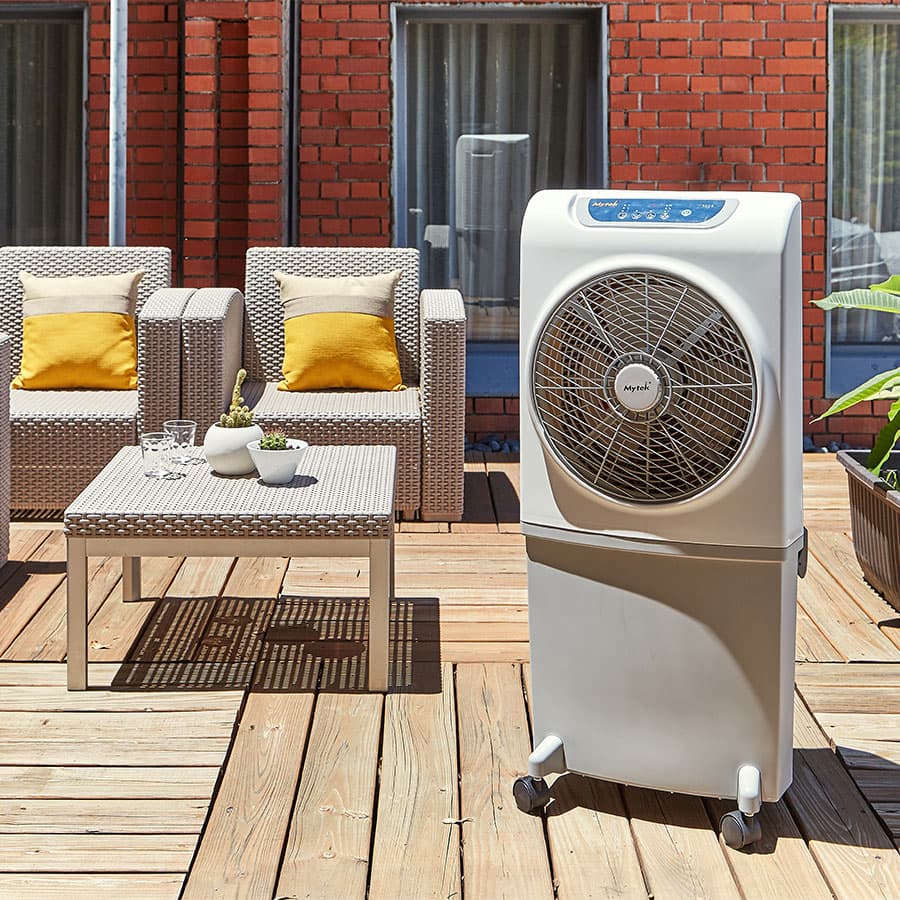 Enfriador Evaporativo Portátil Mytek 3204 45 Litros, 80W, 650 CFM, Diseño de Esquina, Control Remoto, Pantalla LED