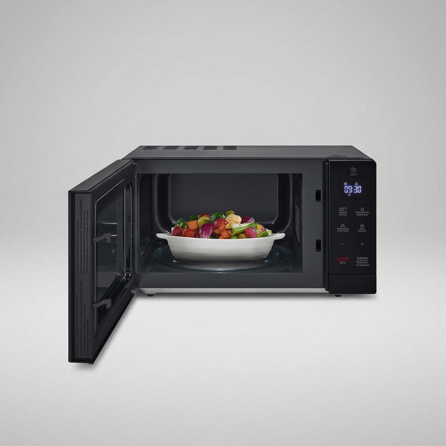 Horno de Microondas LG NeoChef MH7032JAS 1.1 pies³ (30 L) con Grill, 900 W, Panel Touch, EasyClean, Luz LED, Negro
